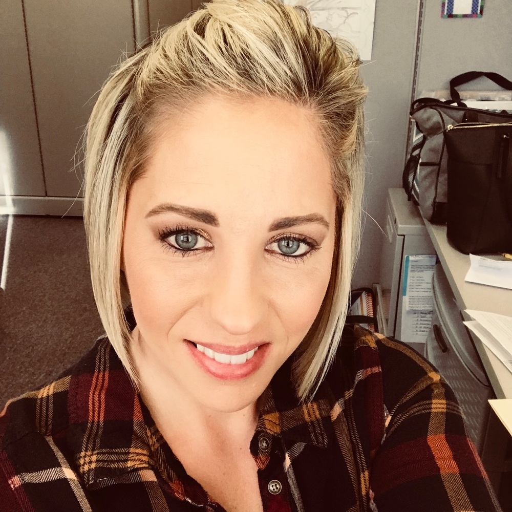 Meet your Posher, Angela